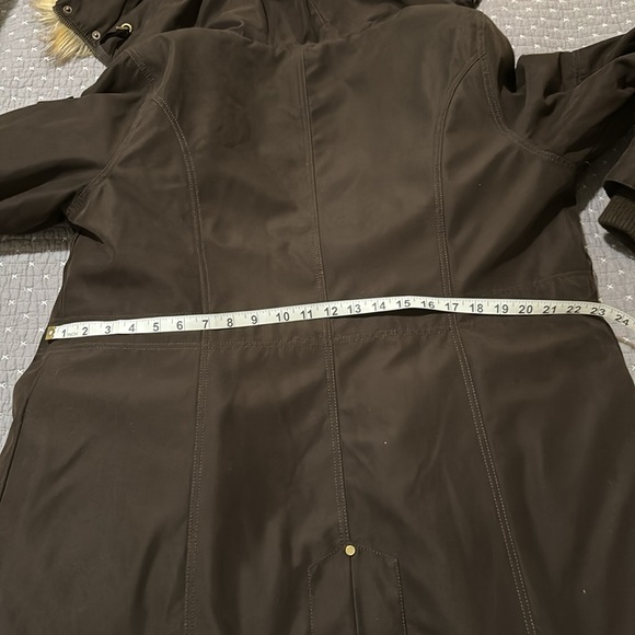 Warm winter coat - Picture 8 of 10